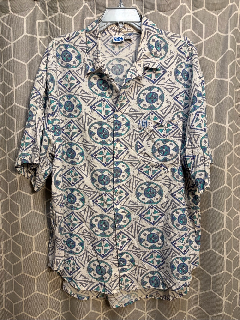 Quiksilver Short-Sleeve Button-Up Shirt in Blue and Cream Geometric Print